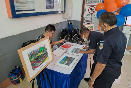 Tampil Berbeda, Sudut Stasiun Cirebon Dipenuhi Lukisan - GenPI.co JABAR