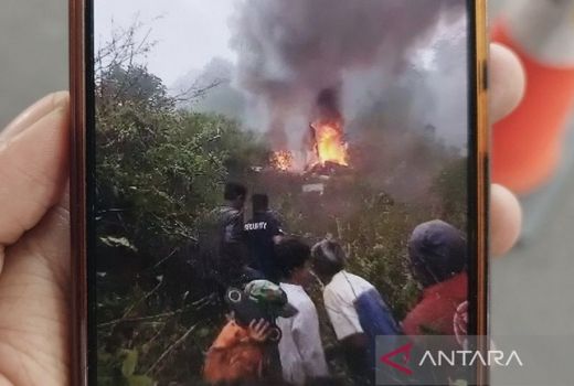 Detik-Detik Helikopter Jatuh di Bandung, Terdengar Suara Ledakan - GenPI.co JABAR