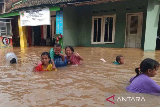 BPBD Cirebon: 15 Desa Terendam Banjir Akibat Curah Hujan Tinggi - GenPI.co JABAR