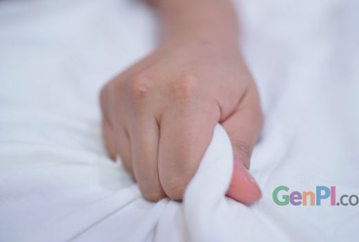 Trik Zoya Amirin agar Bermain Cinta Enak, Suami Istri Harus Coba Nih - GenPI.co JABAR