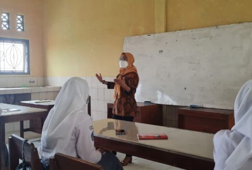 Ini Sosok Guru Inspiratif di Masa Pandemi Asal Jateng, Inovatif - GenPI.co JATENG