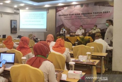 Skrining Terkendala Pandemi, Kasus HIV/AIDS di Kudus Turun - GenPI.co JATENG