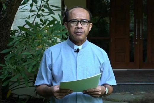 KAS Minta Umat Katolik Rayakan Natal Secara Sederhana - GenPI.co JATENG