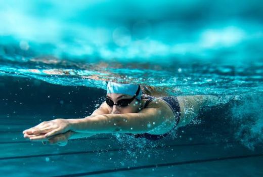 Simak 8 Manfaat Berenang Bagi Kesehatan Anda, Membakar Kalori - GenPI.co JATENG