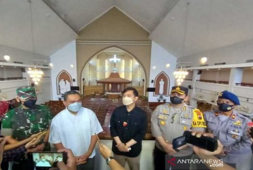 Gibran Cek Gereja Persiapan Natal, Semoga Umat Beribadah Lancar - GenPI.co JATENG