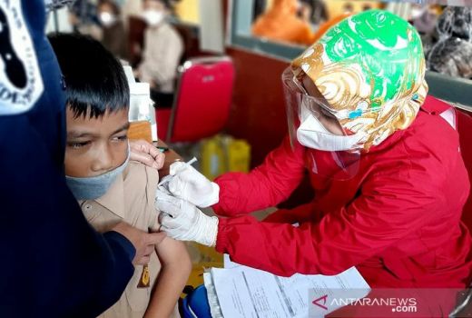 Ingat Bunda, Anak Usia 6-11 Tahun di Banyumas Mulai Divaksin - GenPI.co JATENG