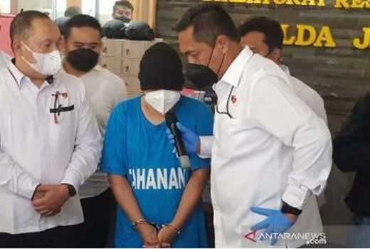 Astaga! Terdakwa Prostitusi Online Ini Ngaku Jualan 23 Perempuan - GenPI.co JATENG