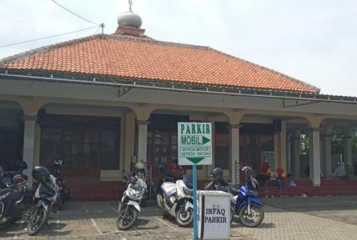 Jemaah Gereja di Batang Ini Boleh Parkir di Halaman Masjid, Top! - GenPI.co JATENG
