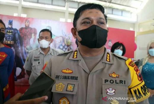 Polresta Surakarta Sterilisasi Gereja Jelang Natal, Doakan Aman - GenPI.co JATENG
