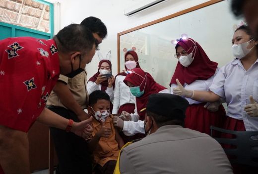 Vaksinasi Umur 6-11 Tahun Dimulai, Targetnya 66.355 Anak - GenPI.co JATENG