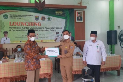 Gerakan Wakaf Tunai, Wakaf di Batang Bisa Pakai Uang - GenPI.co JATENG