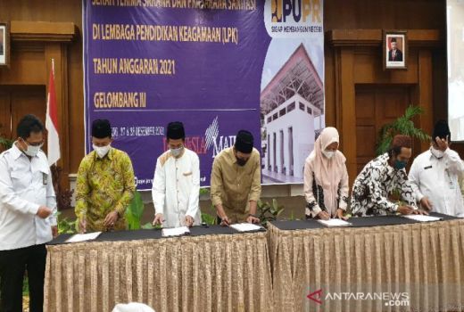 Alhamdulillah, 3.800 Ponpes di Jateng Dapat Bantuan Bangun MCK - GenPI.co JATENG