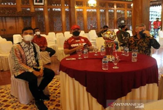 Tenang Lurr, Persis ke Liga 1 Markas Tetap di Stadion Manahan - GenPI.co JATENG