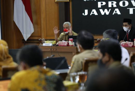 Hati-Hati Lurr! Varian Omicron Sampai Jatim, Ganjar: Kita Waspada - GenPI.co JATENG
