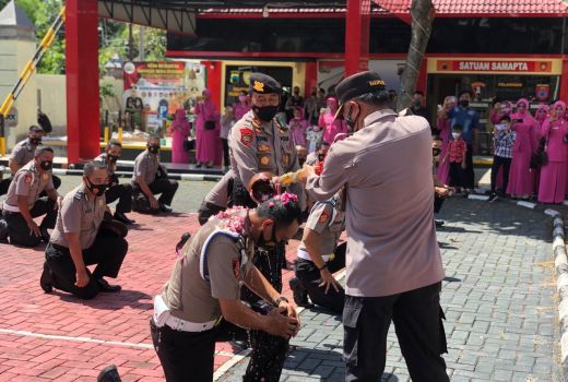 Selamat! 65 Anggota Polres Wonogiri Naik Pangkat - GenPI.co JATENG