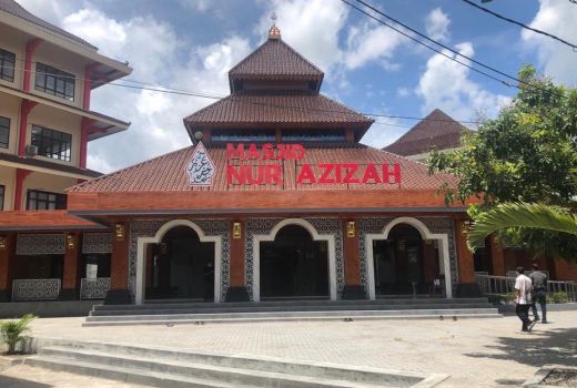 Dipakai Jumatan Perdana, Ini Penampakan Masjid Nur Aziah Klaten - GenPI.co JATENG