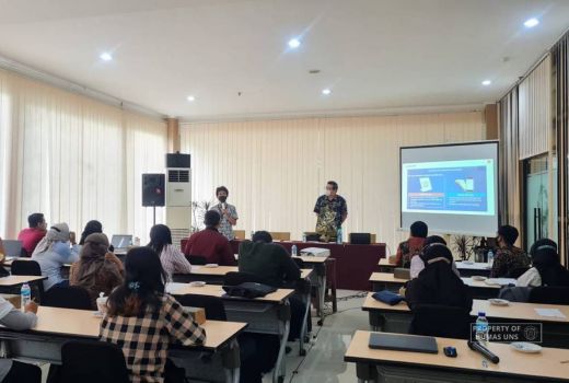 KKN UNS Dorong Transaksi Non Tunai Pasar Tradisional di Surakarta - GenPI.co JATENG