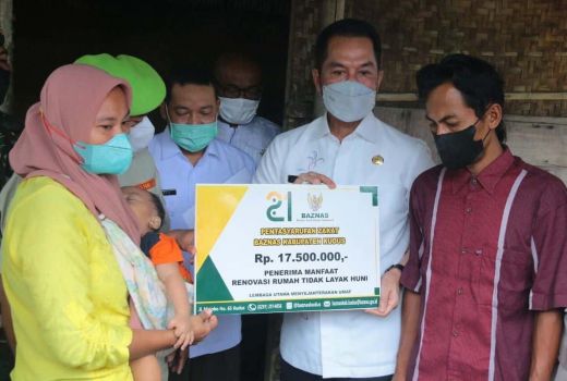 Bupati Kudus Minta Warga Laporkan RTLH, Renovasinya Gotong Royong - GenPI.co JATENG