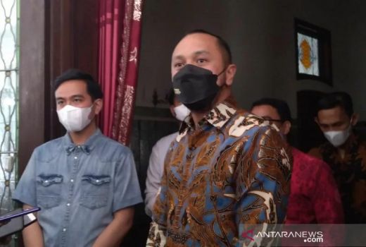 Giring ke Solo Gibran Banjir Pujian, Strategi Pemilu 2024? - GenPI.co JATENG