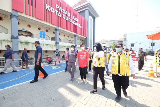 Syukurlah, Dirjen PU PR Siap Tangani Keluhan Pedagang Pasar Legi - GenPI.co JATENG