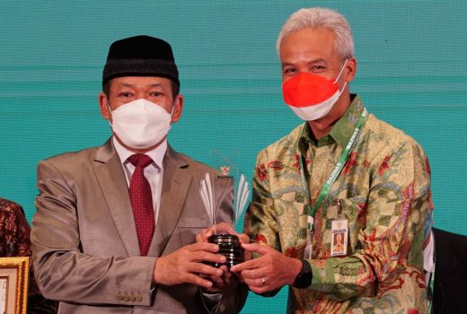 Zakat di Jateng Bagus, Ganjar Boyong 3 Penghargaan, Selamat! - GenPI.co JATENG