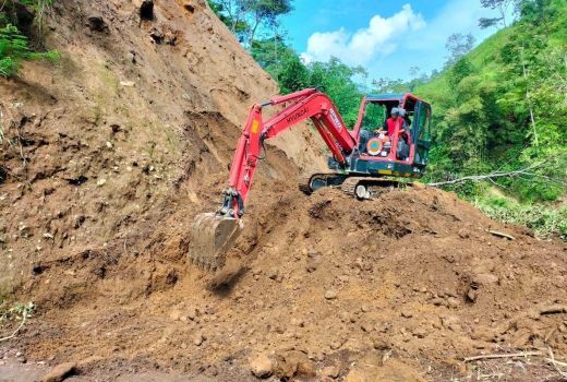 Jalan Penghubung Sangup-Lanjaran Boyolali Tertimbun Longsor Lagi - GenPI.co JATENG