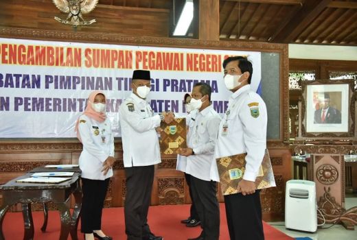 Bupati Kebumen: Kalau Ada Jual-Beli Jabatan, Laporkan! - GenPI.co JATENG