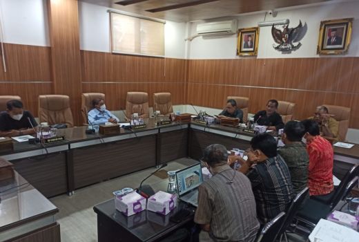 Penataan Pedagang Pasar Johar Belum Kelar, Disdag: Kami Berembug - GenPI.co JATENG