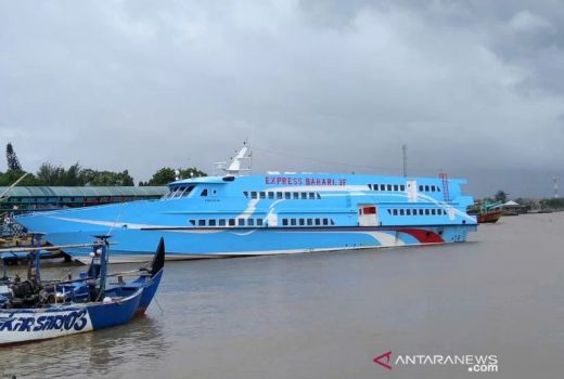 Usai Gelombang Tinggi, Kapal Penumpang ke Karimunjawa Jalan Lagi - GenPI.co JATENG