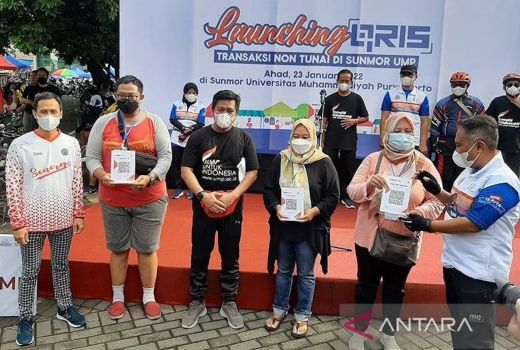 Keren! Pengguna QRIS Banyumas Capai 150.000 Merchant - GenPI.co JATENG