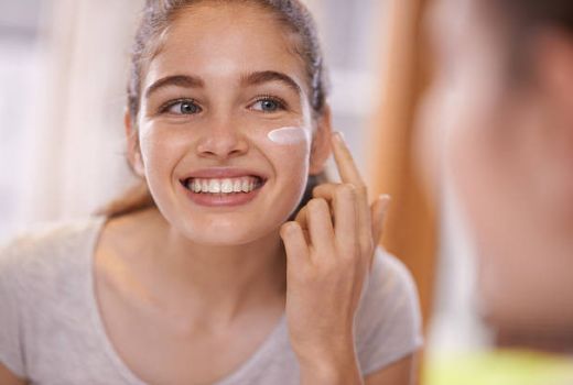 Sebelum Pakai Skincare, Yuk Kenali Jenis Kulitmu Dulu - GenPI.co JATENG