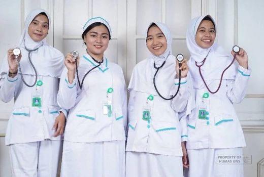 UNS Solo Buka Prodi Sarjana & Profesi Kebidanan, Yuk Daftar! - GenPI.co JATENG