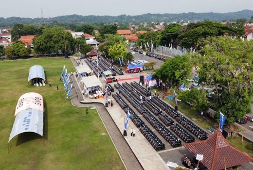 Jos! Bupati Kebumen Bagikan 449 Nmax Buat Kendaraan Dinas Kades - GenPI.co JATENG