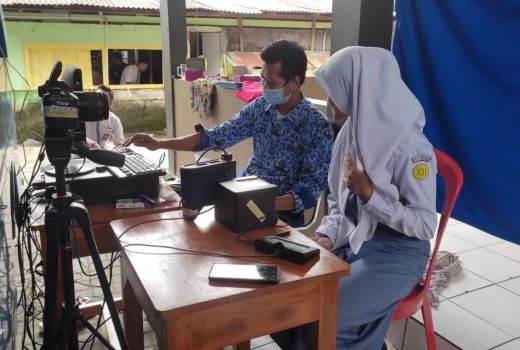 Dindukcapil Demak Terapkan Jemput Bola, Bikin KTP Bisa di Sekolah - GenPI.co JATENG