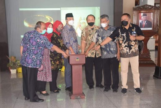Ada Si Doi Mas, Akses Layanan Adminduk Bisa Sambil Rebahan - GenPI.co JATENG
