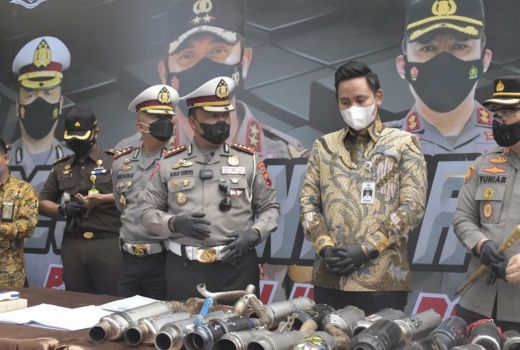 Setelah Sepeda Motor, Operasi Knalpot Brong Sasar Mobil - GenPI.co JATENG