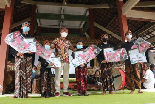 5 Dalang Cilik Jepara Diganjar Penghargaan Bupati, Apa Jasanya? - GenPI.co JATENG