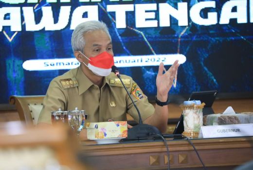 Perhatian! Ganjar Minta Kepala Daerah Keliling Cek Perayaan Imlek - GenPI.co JATENG