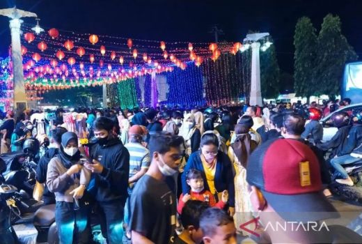 Lampion Imlek di Solo Picu Keramaian, Respons Gibran Mengejutkan - GenPI.co JATENG