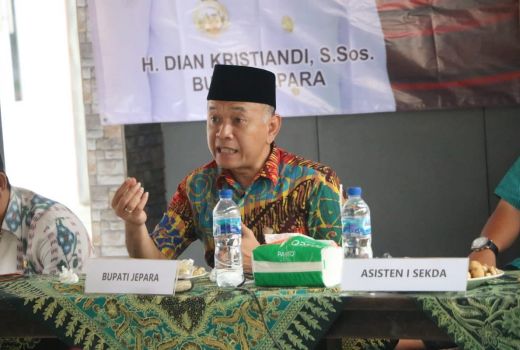 Jl. Lebak-Tanjung Jepara Diperbaiki, Daerah Lain Menyusul - GenPI.co JATENG
