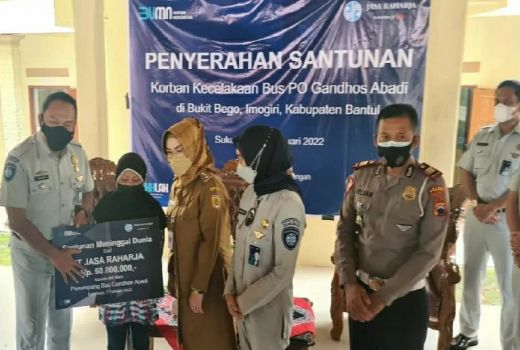 Korban Kecelakaan Bus Sukoharjo Dapat Santunan, Segini Jumlahnya - GenPI.co JATENG