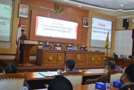 Pemkab Jepara Gelontorkan Rp13,5 M untuk Hibah Tempat Ibadah - GenPI.co JATENG