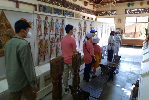 Wow! Mantan Menteri Penerangan Boediardjo Punya 1.848 Wayang - GenPI.co JATENG