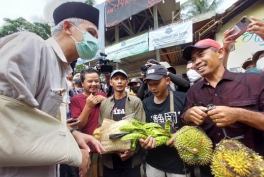 Ganjar Kembali Temui Warga Wadas Sampai Minta Izin Nginep - GenPI.co JATENG