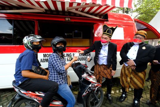 Ini 2 Inovasi Layanan Keliling Kependudukan Ala Pemkot Solo - GenPI.co JATENG
