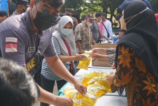 Ini Lokasi dan Syarat Beli Minyak Goreng Murah di Pekalongan - GenPI.co JATENG