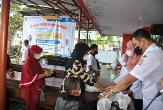 Ingat, Lur! Ini Jadwal Operasi Pasar Minyak Goreng di Cilacap - GenPI.co JATENG