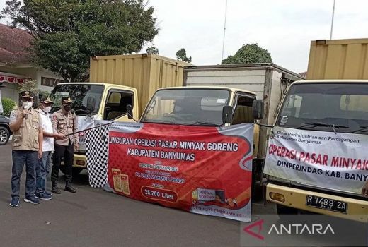 Tambah 31.100 Liter, Operasi Pasar Minyak Goreng Banyumas Lanjut - GenPI.co JATENG
