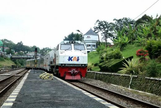 Asyik! KA Kamandaka Relasi Cilacap-Semarang Jalan Mulai 11 Maret - GenPI.co JATENG