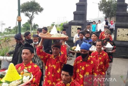 Begini Ritual Among Tebal Awali Musim Tanam Tembakau Temanggung - GenPI.co JATENG